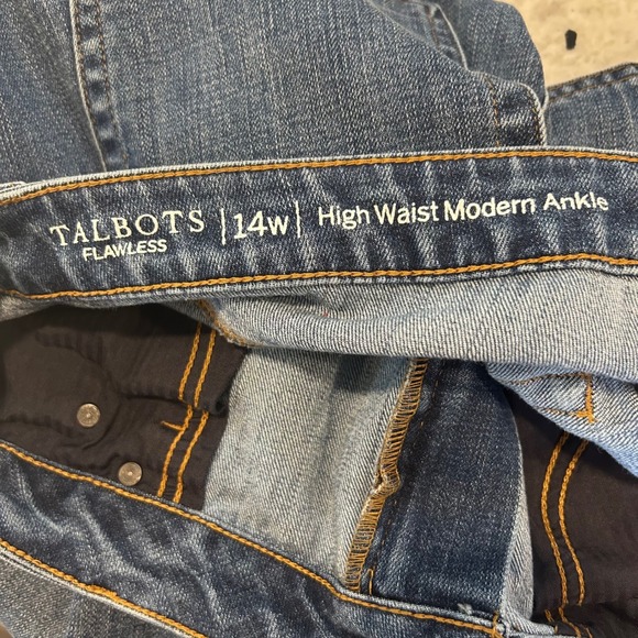 Talbots Women's Jeans Size 14W High Waist Modern Ankle Blue Denim Flawless - Picture 3 of 5